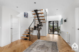 Photo 25- click for photo gallery